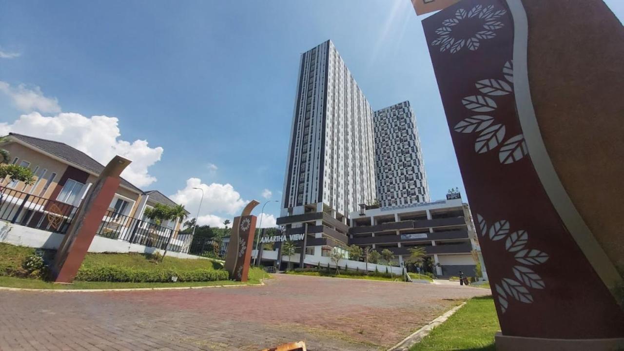 Amartha View Apartement Tambakaji Exterior foto